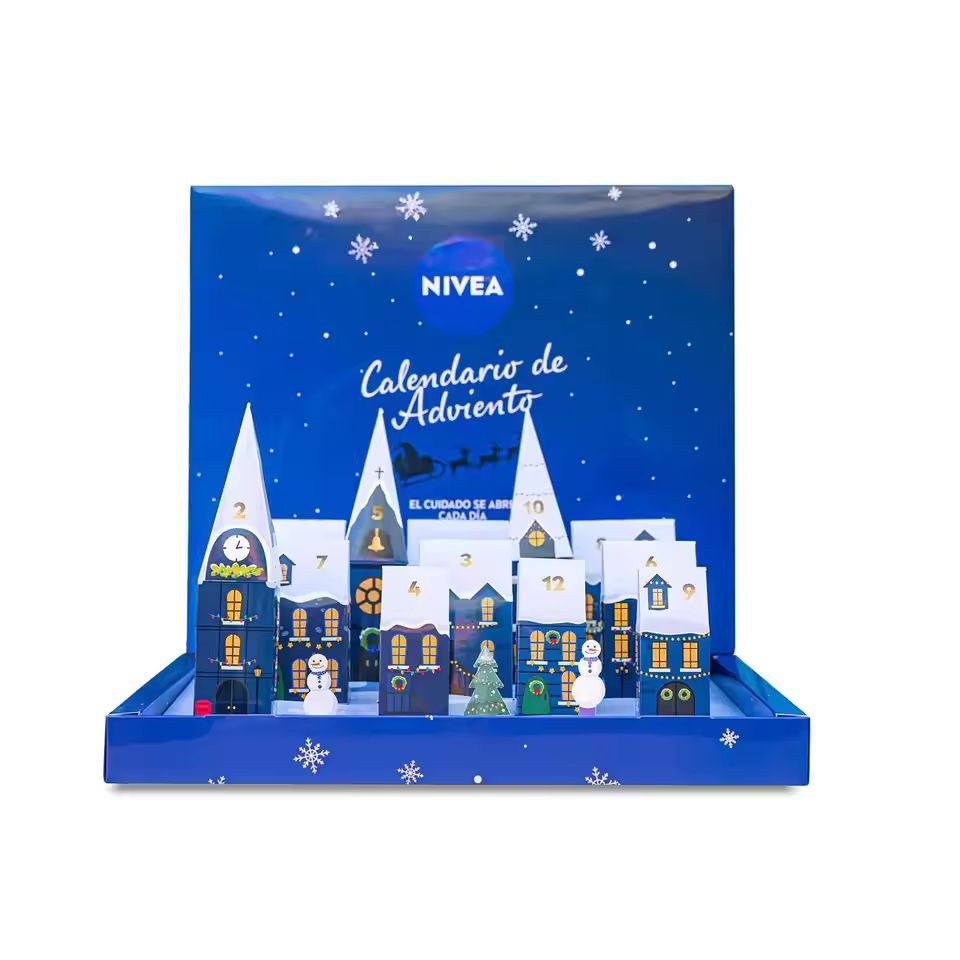 Imagen de: NIVEA Calendario de Adviento Premium 2025, 12 regalos únicos de belleza
