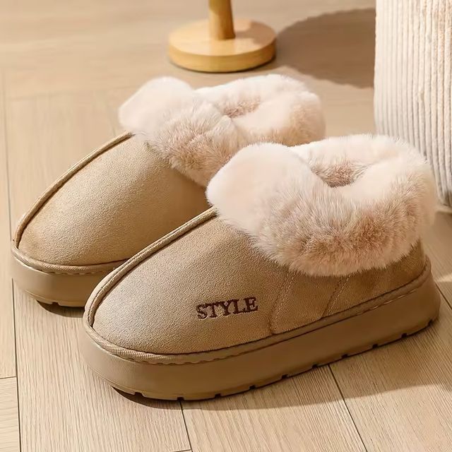 Imagen de la oferta: Zapatillas de invierno con forro polar cálido y cómodo de lujo para parejas: suela gruesa elegante, cálida y cómoda para interiores