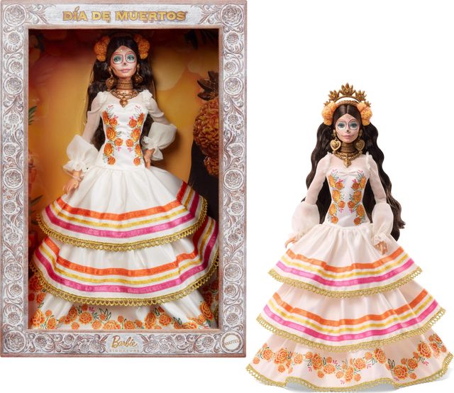Imagen de la oferta: Barbie Signature Muñeca de Día de Muertos 2025 Coleccionable con Vestido de Color Crema con Volantes Adornado con caléndulas y Lazo, Corona de Flores y Maquillaje de Calavera en la Cara, JBJ05
