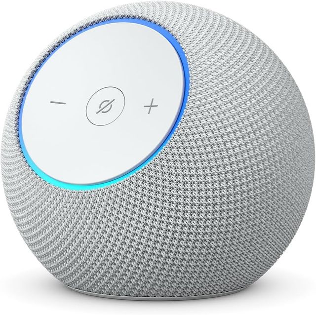 Imagen de la oferta: Amazon Echo Dot Max (última generación): altavoz Alexa con sonido envolvente y controlador de Hogar digital integrado, Blanco