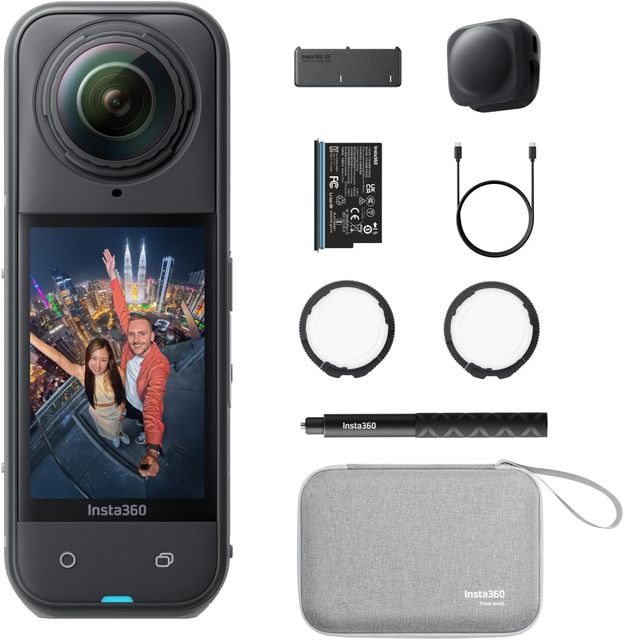 Imagen de la oferta: Insta360 X5 Paquete Esencial - Cámara 8K 360º Impermeable, líder con Poca luz, Efecto Selfie Stick Invisible, Lente Dura y reemplazable, batería de 3h, antiviento Incorporado, estabilización