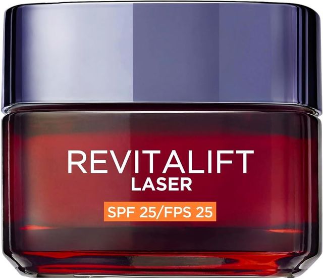 Imagen de la oferta: L'Oréal Paris Revitalift Láser Triple Acción Crema de Día Nº1 Anti-Edad Protección Solar SPF25 con Pro-Retinol, Ácido Hialurónico y Vitamina Cg. Reduce Arrugas, Reafirma y Reduce Manchas Oscuras, 50ml
