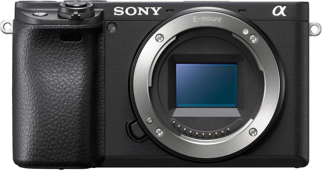 Imagen de la oferta: Sony Alpha 6400 cámara mirrorless (APS-C) de Objetivos Intercambiables 24.2MP, vídeo 4K, Enfoque automático ultrarrápido 0.02s y Pantalla abatible, Ideal para fotografía de Viajes y vlogging